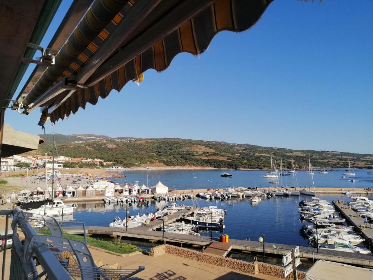 Ferienwohnung Fronte Mare Bella Vista Isola Rossa Exterior foto