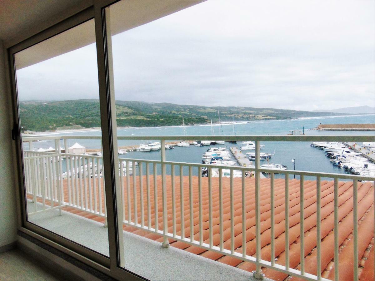 Ferienwohnung Fronte Mare Bella Vista Isola Rossa Exterior foto
